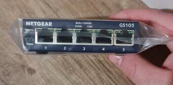 Netgear ProSAFE GS105 GbE switch