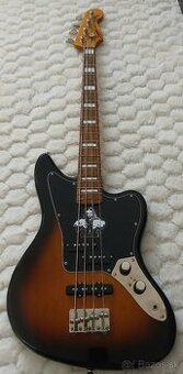 Squier basgitara