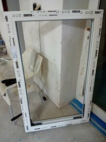 Okno plastove 810x1290, Rám, pevné, bez skla.. Nepoužité