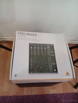 BEHRINGER DJX 750