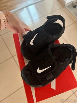 Detské sandálky Nike, veľkosť 23, nové, cena 12€