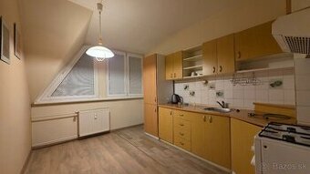 Podkrovný 1i byt Rozkvet na predaj