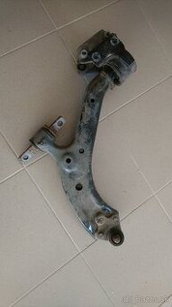 Rameno zavesenia kolies Honda CRV 4