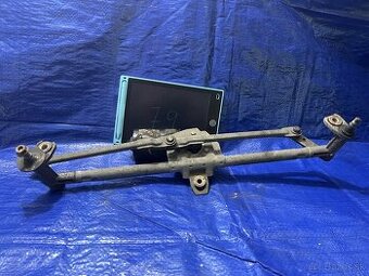 MOTORCEK PREDNYCH STIERACOV VOLKSWAGEN GOLF 4