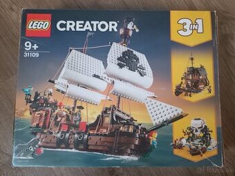 Lego Creator 31109 Pirátska loď