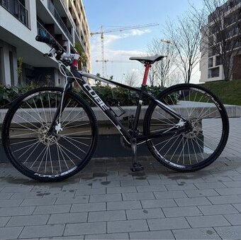 Crossovy bicykel Cube Nature