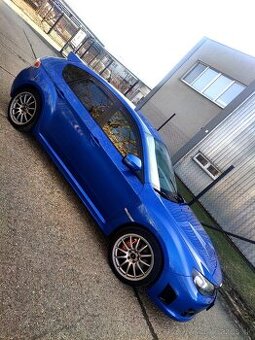 Predam subaru impreza wrx STI 2.5