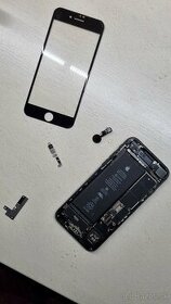 Apple iPhone 7 - bez LCD a svieti že "pripojte k itunes"