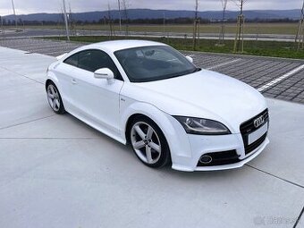Audi TT 2.0TDi S-Line Quattro ANGLIČAN