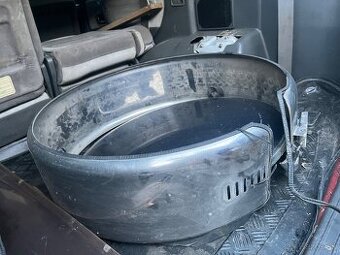 Kryt rezervy pajero