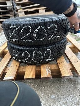 Z202 zimné 2ks 165/65R15