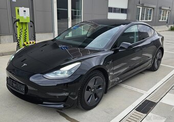 Tesla model 3 long range facelift