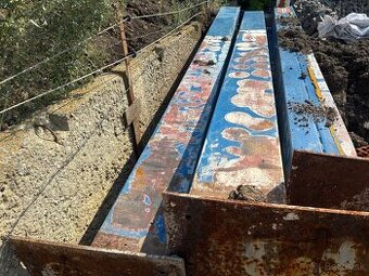 Predam 6ks stĺpov 270x270mm