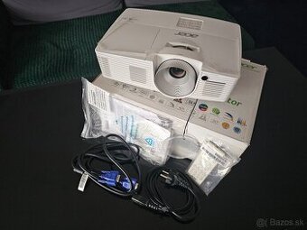 Projektor ACER X133PWH  DLP