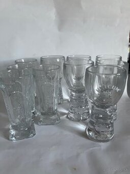 Pohárik 6 ks a 4 ks na alkohol cena spolu 20€