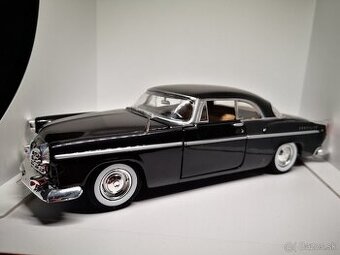 Predám zberateľský model Chrysler C 300, 1955 , 1:24
