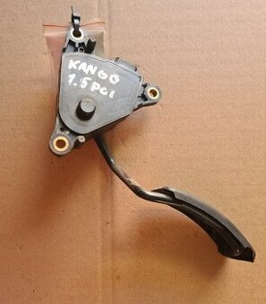 Plynový pedál Renault Kangoo 8200159647