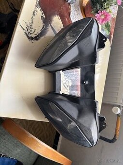 Svetlo na Yamaha R6 08-16