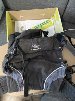 Ergonomicky nosic manduca