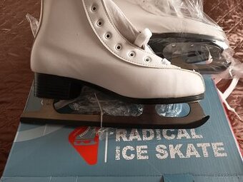 Úplne nové ženské korcule