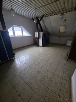 Sklad Majer 200m² - 1