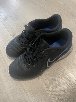 Nike halovky
