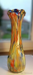 Farebná váza