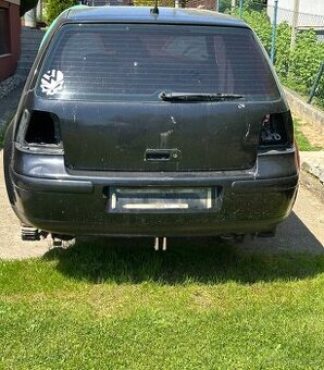 Kufrove dvere lc9z golf 4