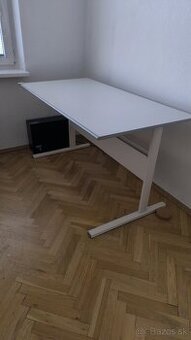 Stôl IKEA Fredrik