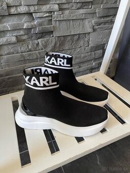Karl Lagerfeld b.38