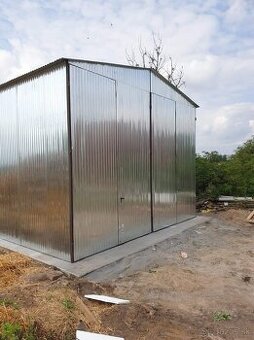 Montovaná pozinkovaná hala 6×12 m – výška prejazdu 4 m