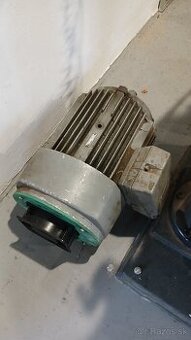 Tos 18 e sustruh