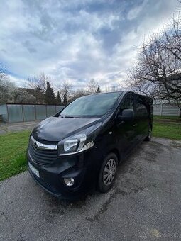 Opel vivaro long