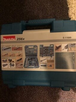 Makita pracovny kufrik 256 dielna