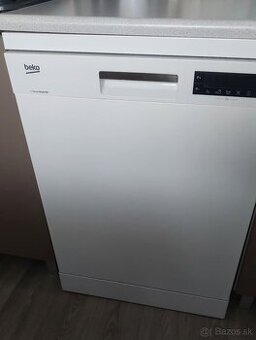 Umývačka riadu Beko 60 cm
