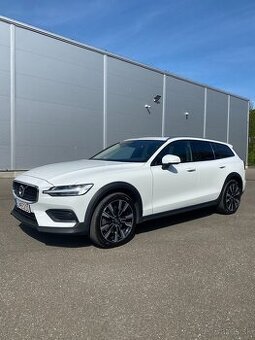 Volvo V60 Cross Country 140 kw