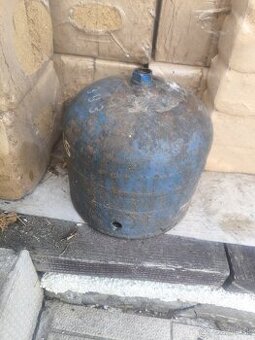 Predám plynovú bombu 2 kg prázdnu