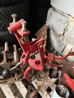 Oboustranný pluh MT7