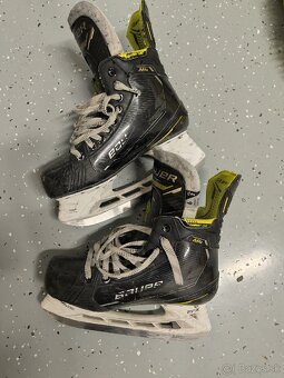 Hokejové korčule Bauer Supreme, veľkosť 6, interm.