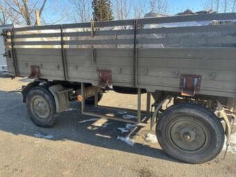 Vlečka traktorová podvozek