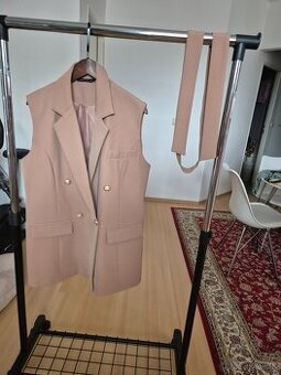 Chantall Predĺžená vesta s opaskom veľkosť 40