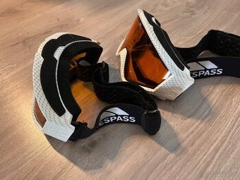 2 ks okuliare cena spolu 20eur/2ks