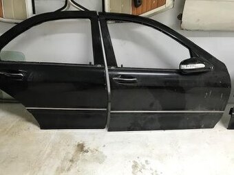 MERCEDEZ Benz. S 220 CDi 150 KW DIELY