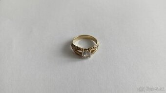 Zlatý prsteň so zirkónom –  14k – 3,58g