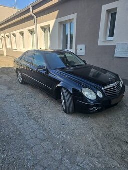MERCEDES W211,E220CDI,125KW ROK 2008