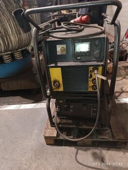 Svářečka ESAB MIG C3000I (8502) - 1