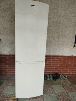 Chladnička s mrazničkou Whirlpool