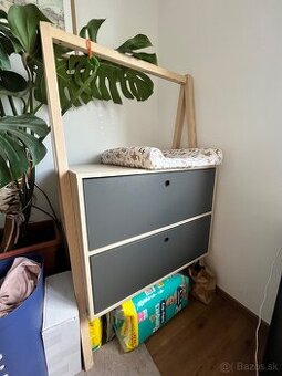 Komoda/prebalovaci pult