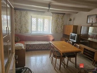 Ponúkame na predaj útulný 3i rodinný dom s dvoma bytovými je