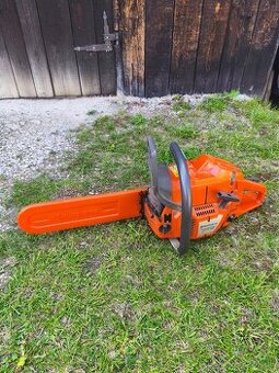 Predám pílu Husqvarna 372 XP - 1